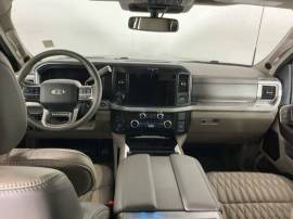 2025 Ford F-250 Super Duty Platinum Crew Cab