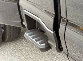 2025 Ford F-450 Super Duty Lariat Crew Cab LB DRW
