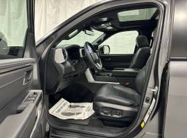 2025 Toyota Tundra Platinum CrewMax Cab