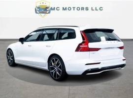 2025 Volvo V60 Hybrid Plug-in Recharge T8 Polestar