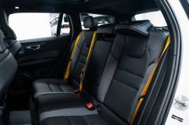 2025 Volvo V60 Hybrid Plug-in Recharge T8 Polestar