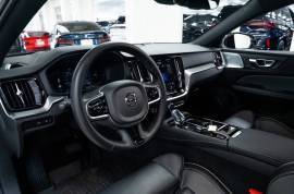 2025 Volvo V60 Hybrid Plug-in Recharge T8 Polestar