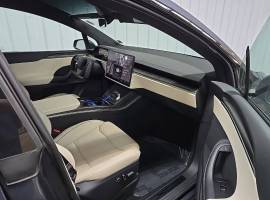 2023 Tesla Model X Plaid
