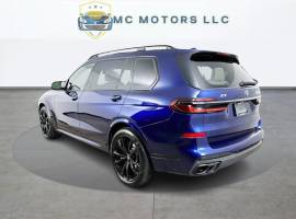 2025 BMW X7 M60i
