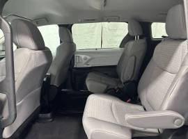 2025 Toyota Sienna LE 8-Passenger